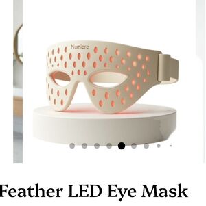 Numiere Feather LED Mask